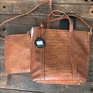 Malibu Sky 2 Piece Tan Tote Set Purse